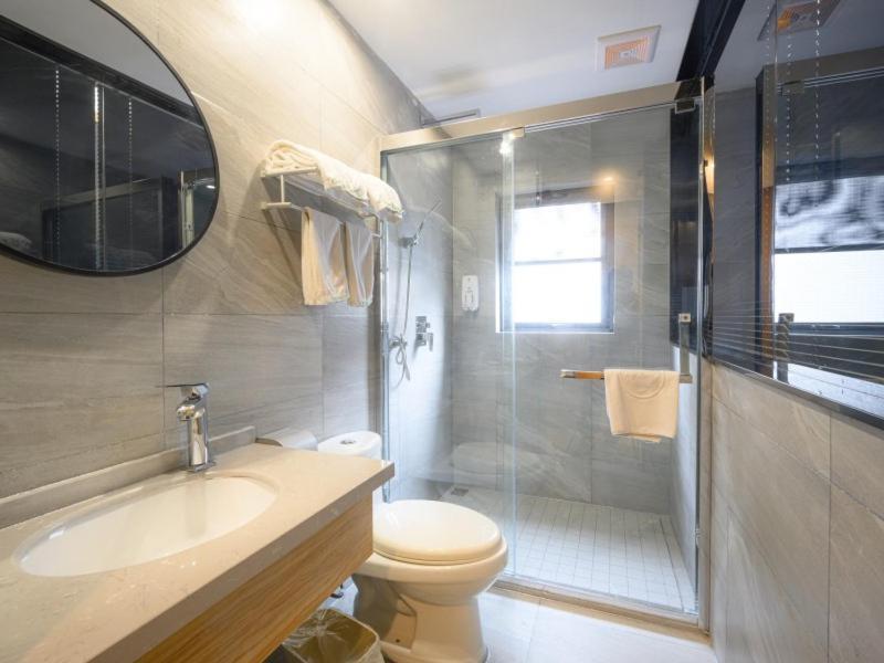 Greentree Inn Henan Kaifeng Gulou Square Express Hotel ภายนอก รูปภาพ