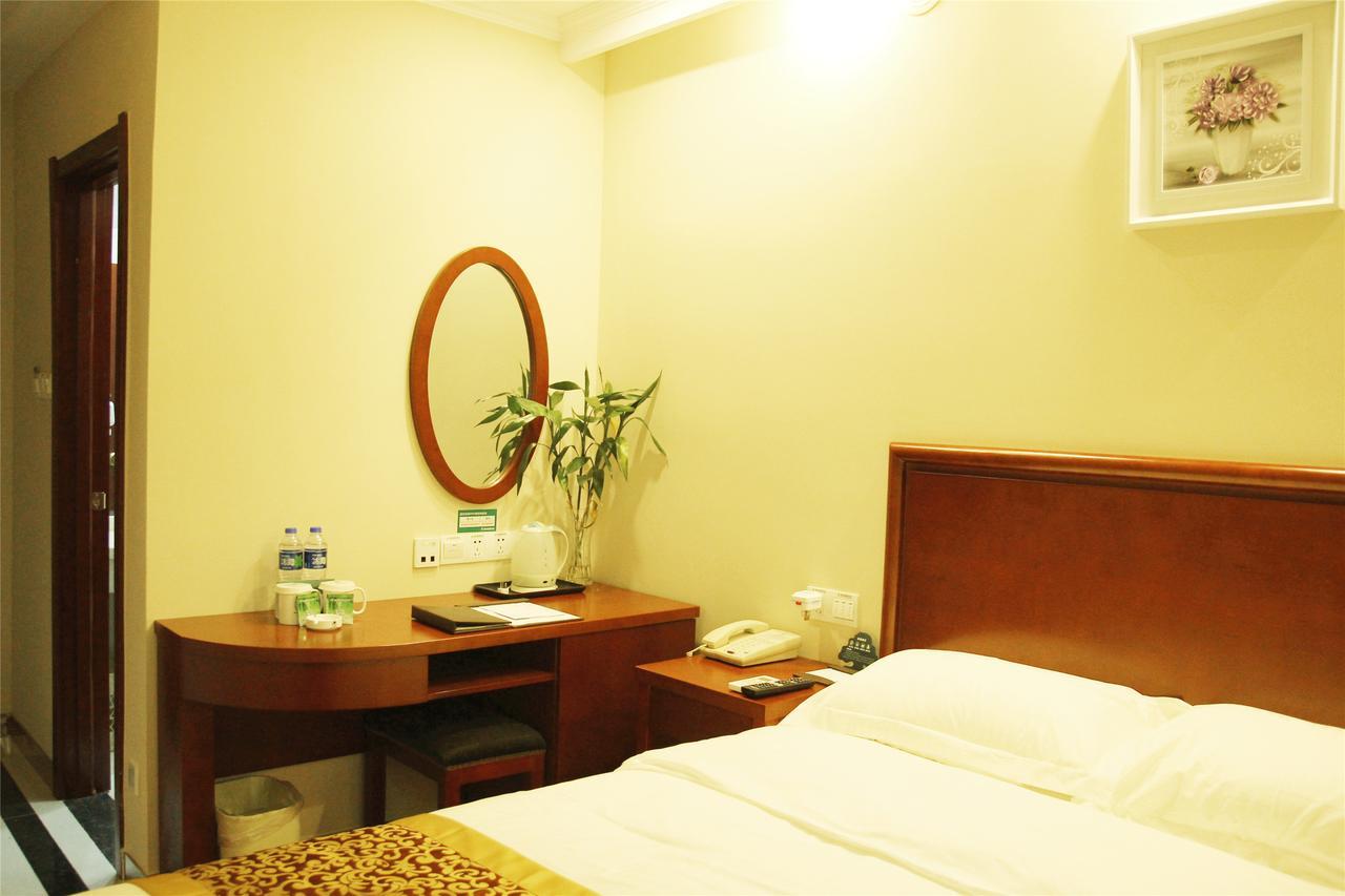 Greentree Inn Henan Kaifeng Gulou Square Express Hotel ภายนอก รูปภาพ